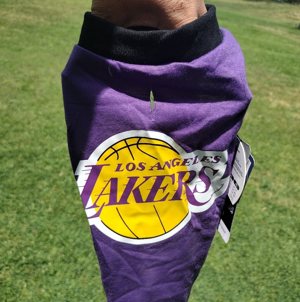 Los Angeles Lakers Dog outfit size small (New with tags)